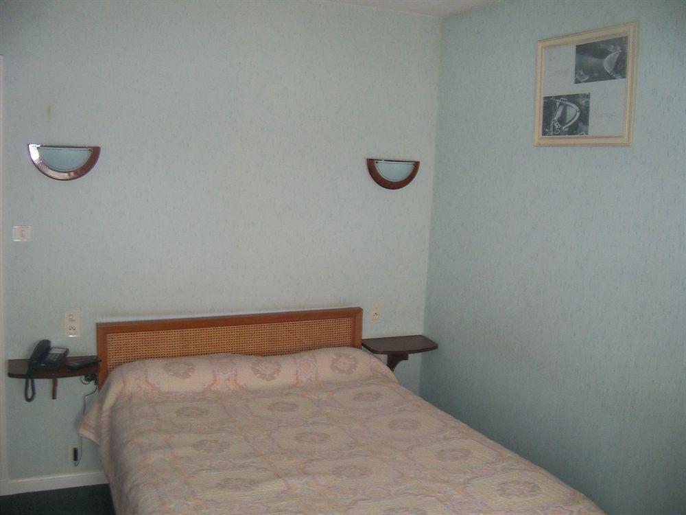 Hotel Le Rider Bort-les-Orgues Exterior foto