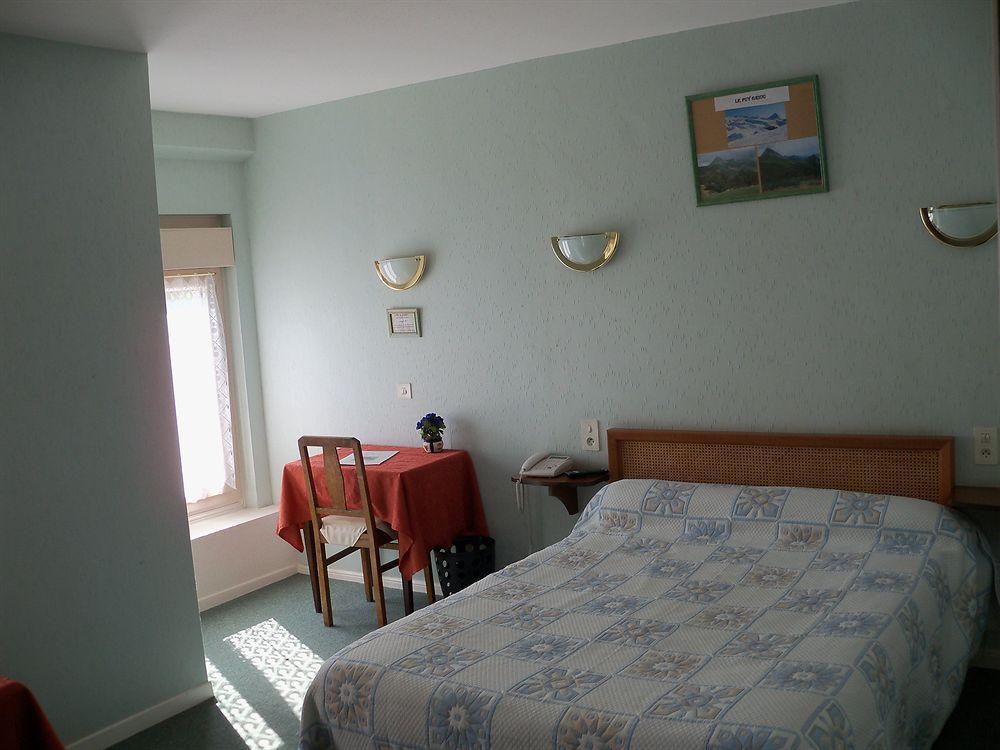 Hotel Le Rider Bort-les-Orgues Exterior foto